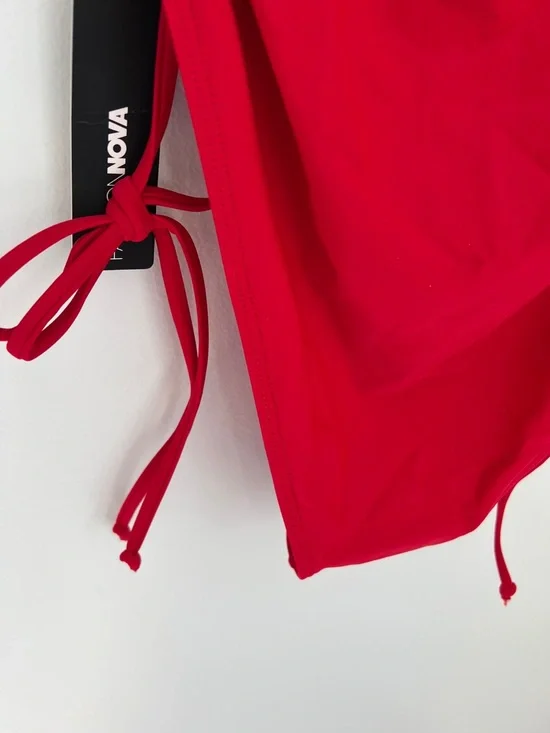 Fashion Nova Ellie Ruched One-Piece Swimsuit Style# ZD22064 Red NWT Size M - Picture 10 of 13